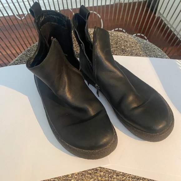 Leather Chelsea Boots - Picture 1 of 3